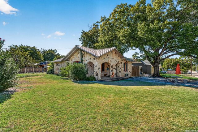 292 S Chestnut, New Braunfels, TX 78130