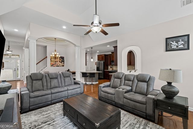 328 Lauren Lane, Woodstock, GA 30188