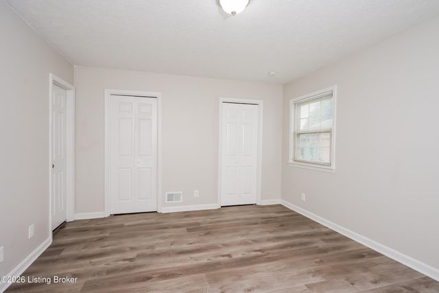 10509 Moonlight Way, Louisville, KY 40272