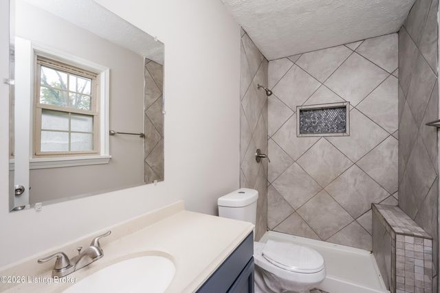 10509 Moonlight Way, Louisville, KY 40272