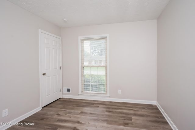 10509 Moonlight Way, Louisville, KY 40272