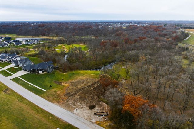 1360 NW Hugg Drive, Polk City, IA 50226