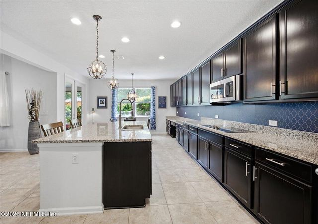 2977 MCCRONE Way, Jacksonville, FL 32216