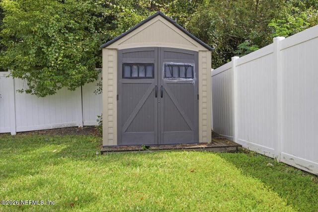 2977 MCCRONE Way, Jacksonville, FL 32216