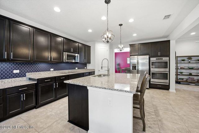 2977 MCCRONE Way, Jacksonville, FL 32216