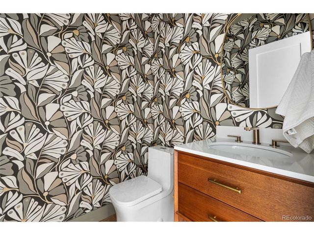 7794 Dyer Rd, Louisville, CO 80027