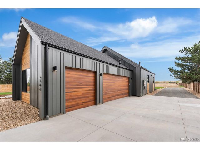 7794 Dyer Rd, Louisville, CO 80027