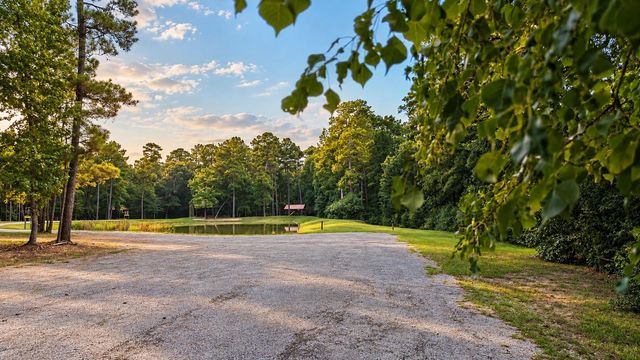 12-2-1 Grand View, Huntsville, TX 77340