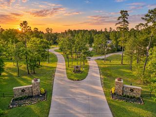 12-2-1 Grand View, Huntsville, TX 77340