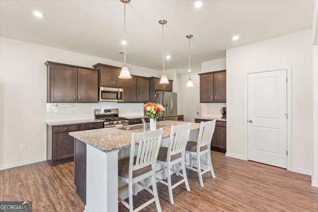 401 Larry Lane, Adairsville, GA 30103