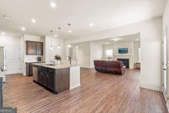 401 Larry Lane, Adairsville, GA 30103