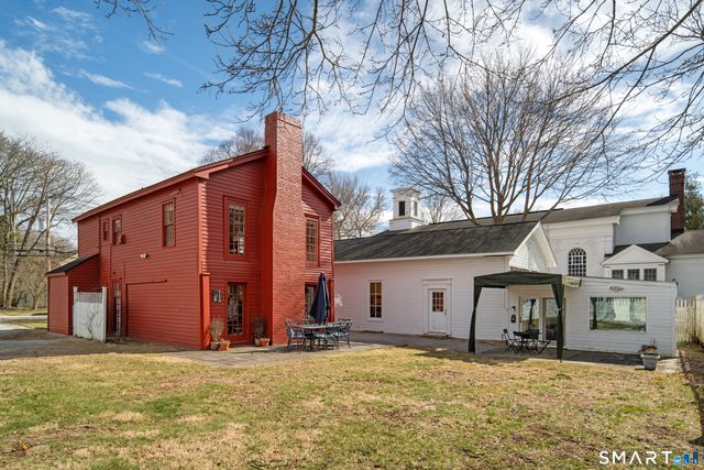 24-26 Lyme Street, Old Lyme, CT 06371