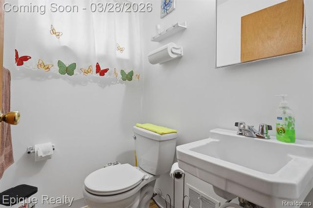 36844 Kyro Court, Sterling Heights, MI 48310