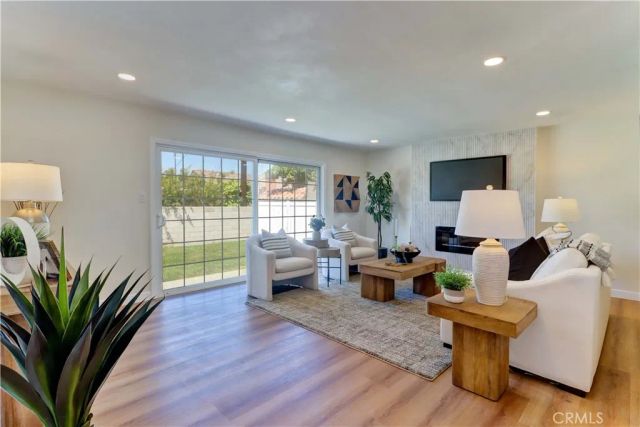541 Ronwood, La Habra, CA 90631