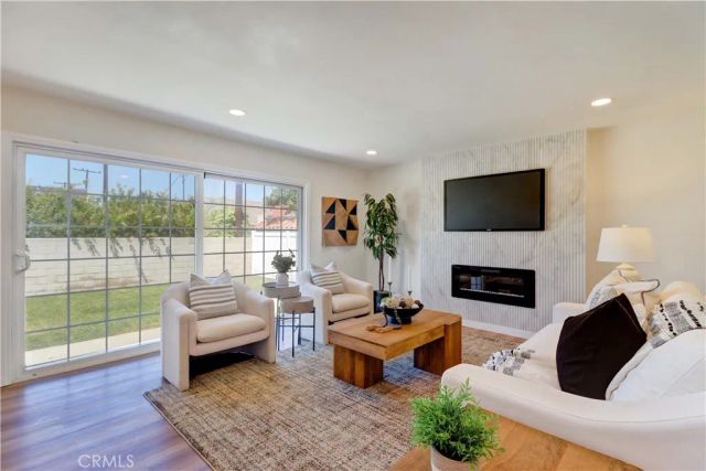 541 Ronwood, La Habra, CA 90631
