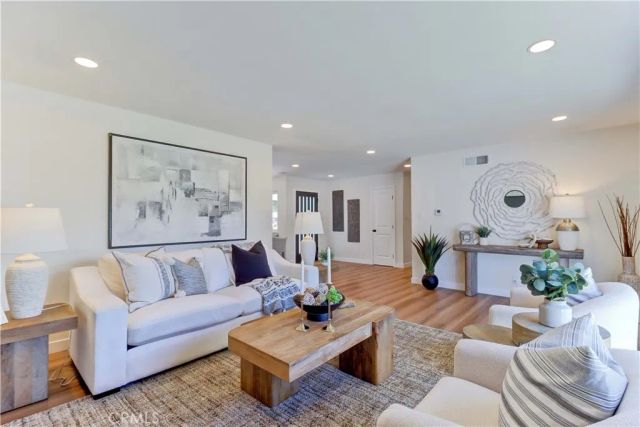 541 Ronwood, La Habra, CA 90631