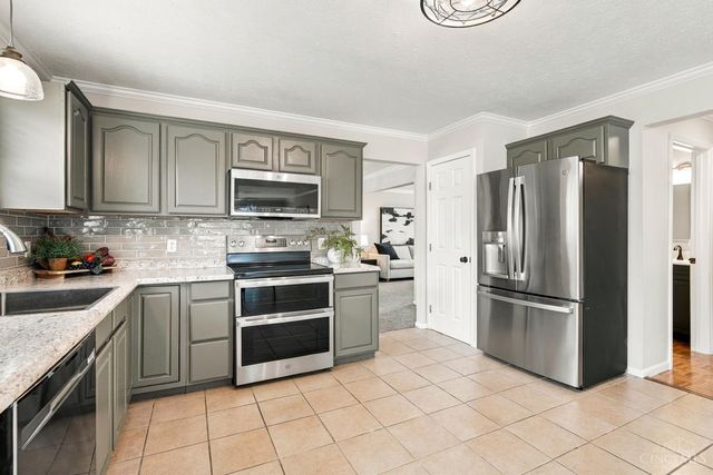 1364 Lamplighter Lane, Fairborn, OH 45324