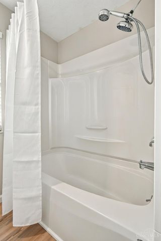 1364 Lamplighter Lane, Fairborn, OH 45324