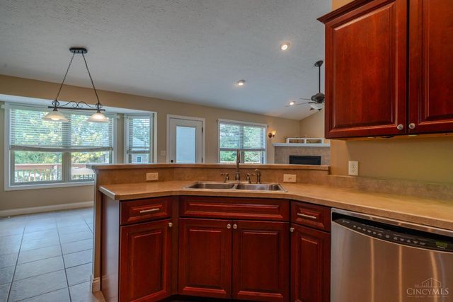 1369 New England Way, Turtle Creek Twp, OH 45036