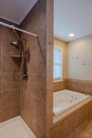 1369 New England Way, Turtle Creek Twp, OH 45036