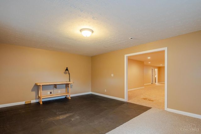 1369 New England Way, Turtle Creek Twp, OH 45036