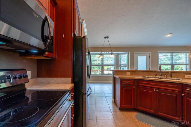 1369 New England Way, Turtle Creek Twp, OH 45036