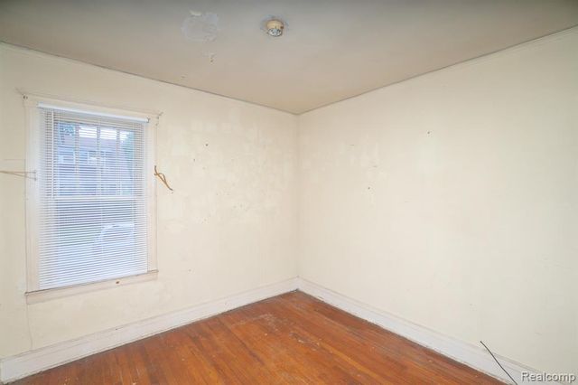 5672 Saint Clair Street, Detroit, MI 48213