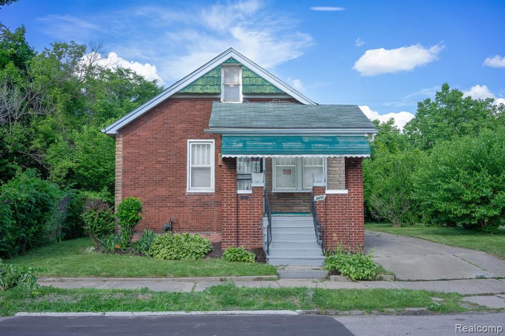 5672 Saint Clair Street, Detroit, MI 48213