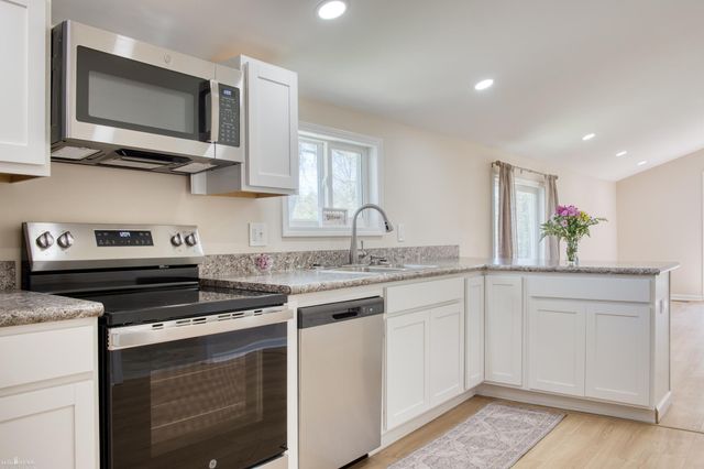 11695 E Lytle Road, Venice Twp, MI 48449