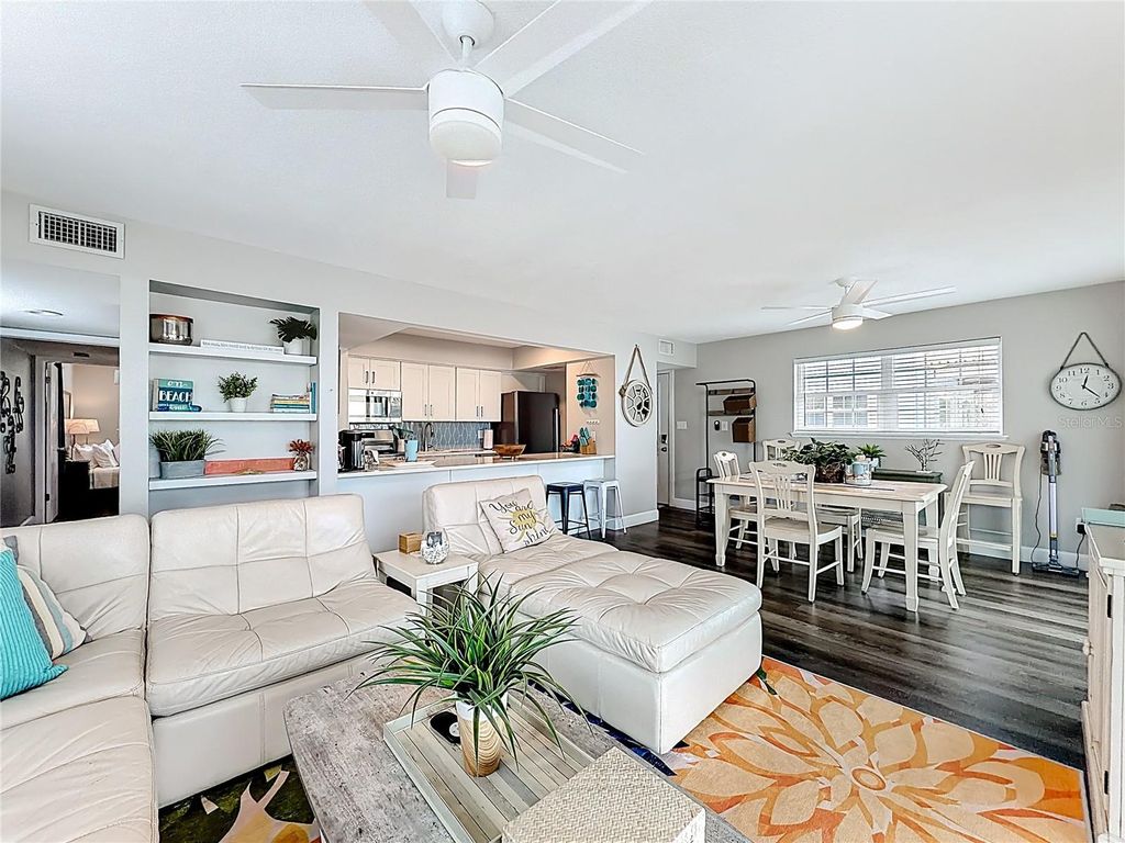 Image 25 of property listing at 19836 GULF BOULEVARD 5B, Indian Rocks Beach, FL 33785