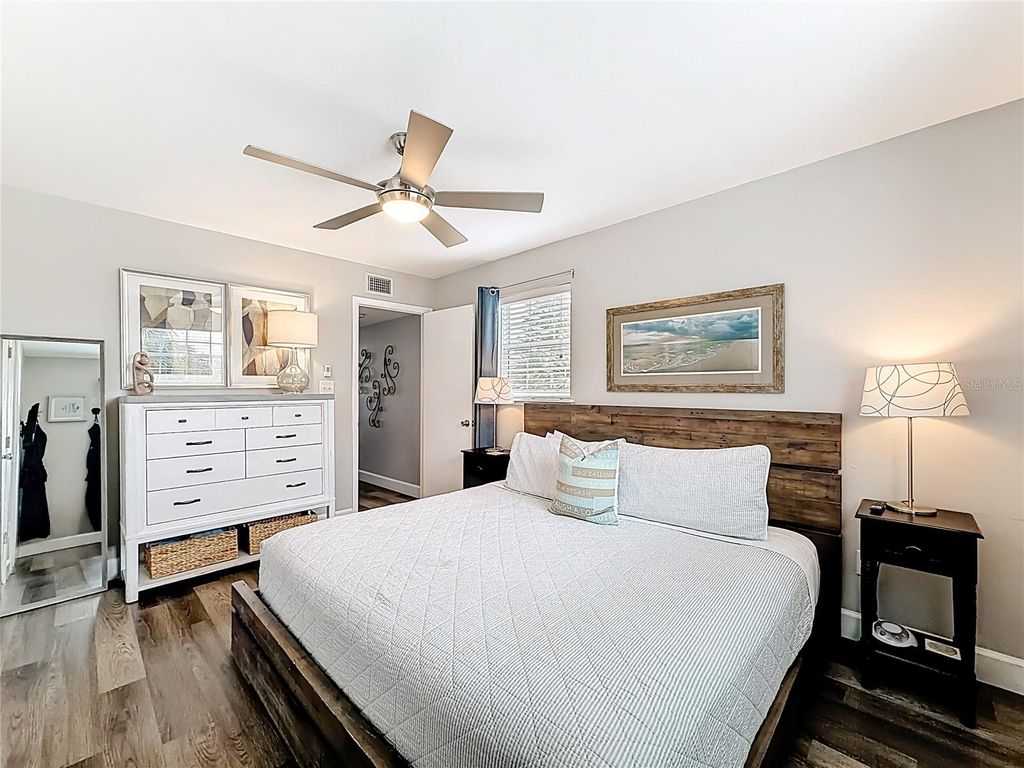 Image 28 of property listing at 19836 GULF BOULEVARD 5B, Indian Rocks Beach, FL 33785