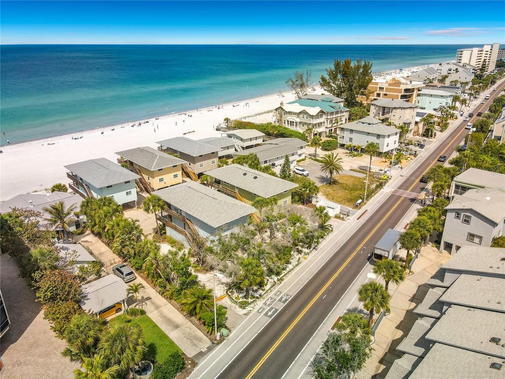 Image 7 of property listing at 19836 GULF BOULEVARD 5B, Indian Rocks Beach, FL 33785