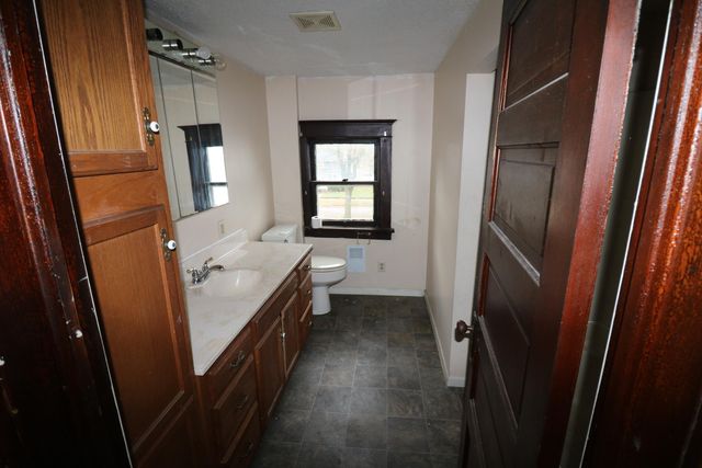605 Homewild Avenue, Jackson City, MI 49201
