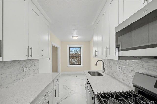 127 Garth Road 5D, Scarsdale, NY 10583