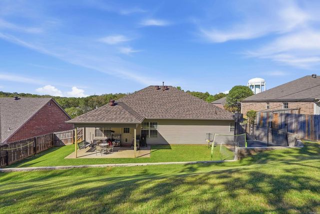 6060 Allwood Dr, North Little Rock, AR 72116