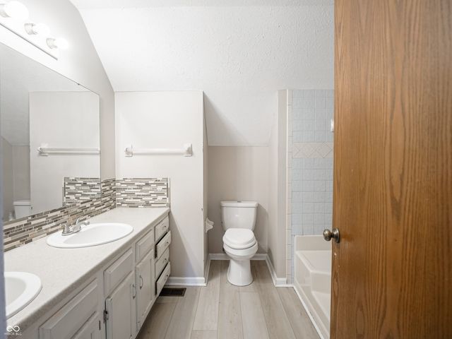 3130 Summerfield Drive, Indianapolis, IN 46214