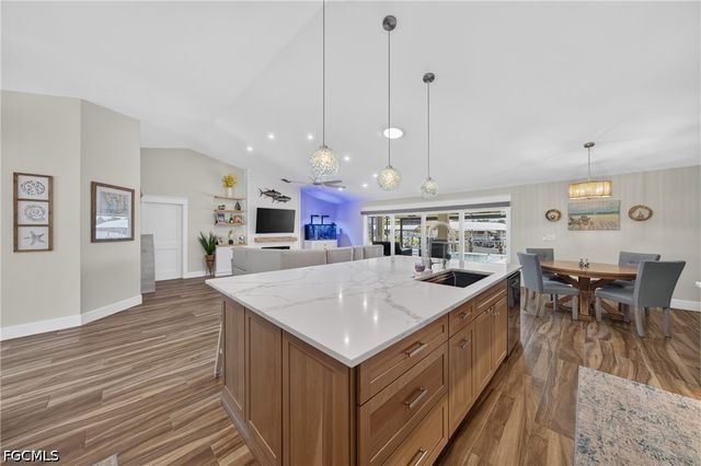 8 NW 36th AVE, Cape Coral, FL 33993