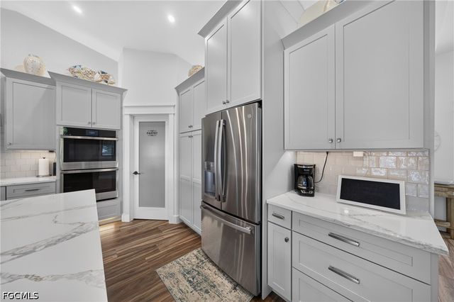 8 NW 36th AVE, Cape Coral, FL 33993