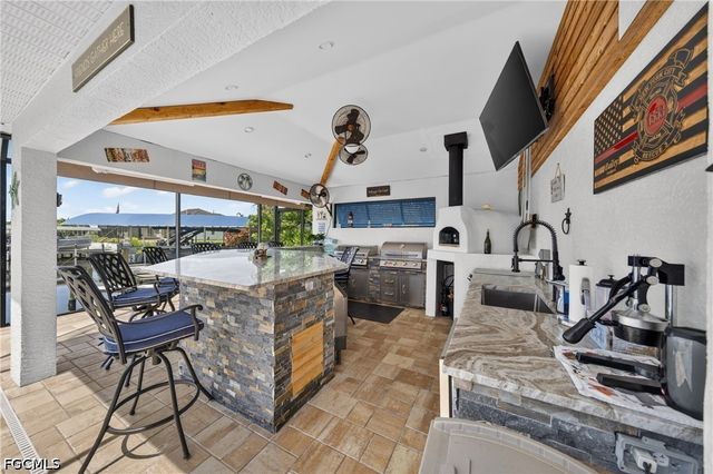 8 NW 36th AVE, Cape Coral, FL 33993