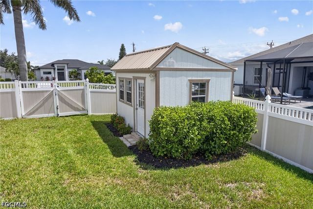 8 NW 36th AVE, Cape Coral, FL 33993