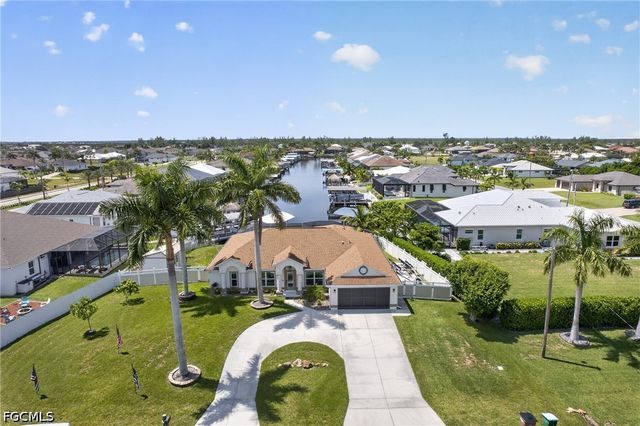 8 NW 36th AVE, Cape Coral, FL 33993