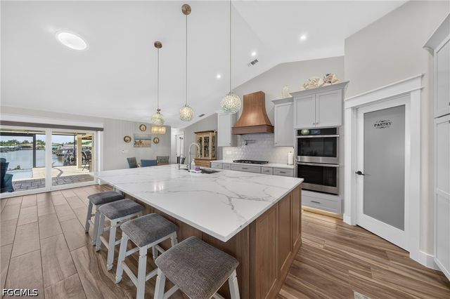 8 NW 36th AVE, Cape Coral, FL 33993