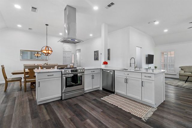 17708 Hillcrest Road, Dallas, TX 75252