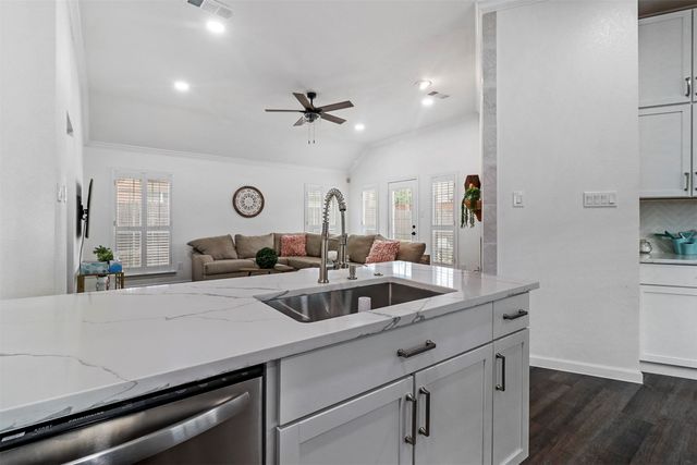 17708 Hillcrest Road, Dallas, TX 75252