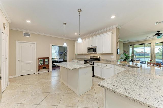 3512 SAVANNA PALMS COURT, Bradenton, FL 34211