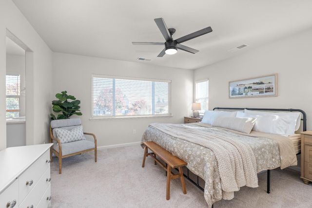 1383 Kinship Dr, Turlock, CA 95382