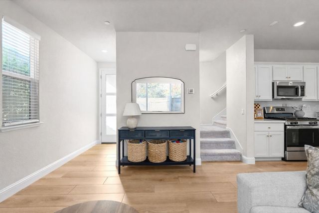 1383 Kinship Dr, Turlock, CA 95382