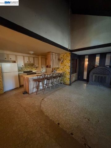 3730 Platt Ct, Pleasanton, CA 94588