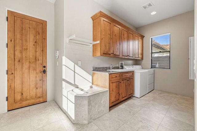 56228 Palms Drive, La Quinta, CA 92253