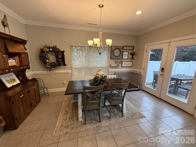 8708 Aspinwall Drive, Charlotte, NC 28216